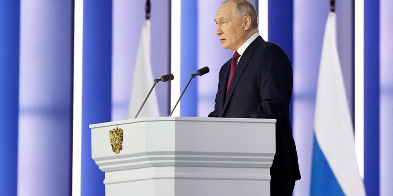 Путин предложил декриминализировать ряд экономических преступлений