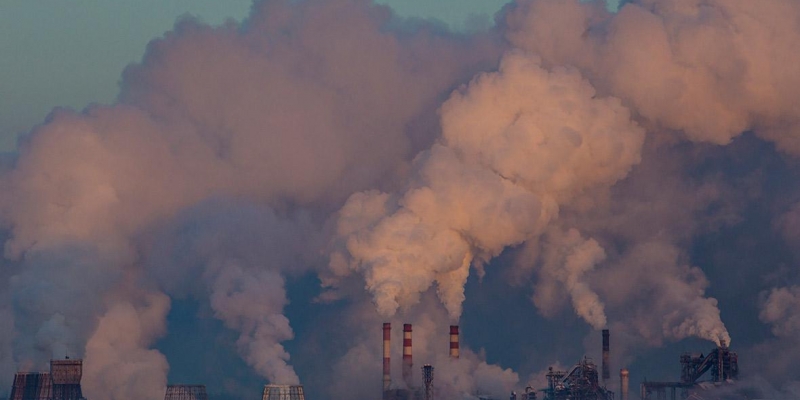Власти поручили определить размер оборотного штрафа за вредные выбросы